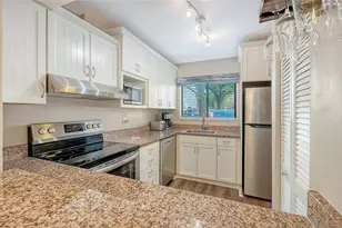 1646 Stickney Point Rd, Sarasota, FL 34231 - Photo 26