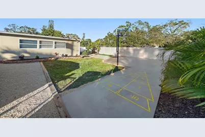 3376 7th Street, Sarasota, FL 34237 - Photo 40