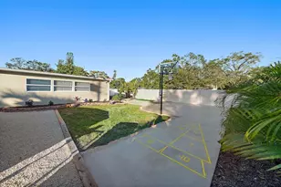 3376 7th St, Sarasota, FL 34237 - Photo 40