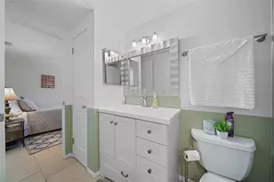 3376 7th St, Sarasota, FL 34237 - Photo 32