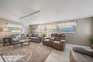 3376 7th St, Sarasota, FL 34237 - Photo 14