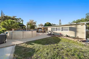3376 7th St, Sarasota, FL 34237 - Photo 48