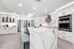 2500 Monterey St, Sarasota, FL 34231 - Photo 6