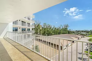 2301 Gulf of Mexico Dr, Longboat Key, FL 34228 - Photo 6