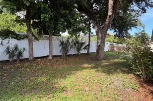 3411 Seaview St, Sarasota, FL 34239 - Photo 4