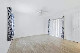 5273 Villa Majorca Ct, Sarasota, FL 34235 - Photo 14