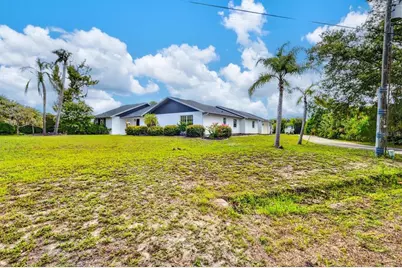1420 Mackintosh Boulevard, Nokomis, FL 34275 - Photo 4