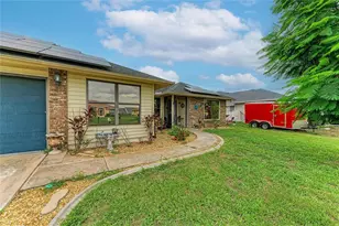 2147 Floribanna St, North Port, FL 34287 - Photo 2