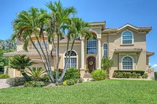 657 Halyard Ln, Longboat Key, FL 34228 - Photo 1