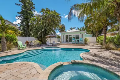 504 Spring Avenue, Anna Maria, FL 34216 - Photo 2
