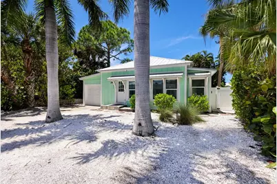 504 Spring Avenue, Anna Maria, FL 34216 - Photo 4