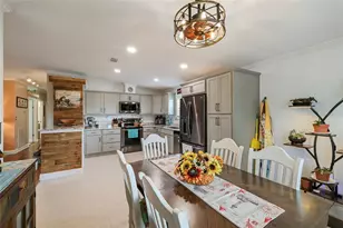 24500 Rio Villa Lakes Cir, Punta Gorda, FL 33950 - Photo 18