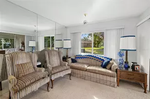 4586 Mohican Trail, Sarasota, FL 34233 - Photo 4