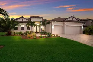 17528 Polo Trl, Lakewood Ranch, FL 34211 - Photo 2