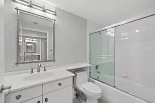 3040 Grand Bay Blvd, Longboat Key, FL 34228 - Photo 30