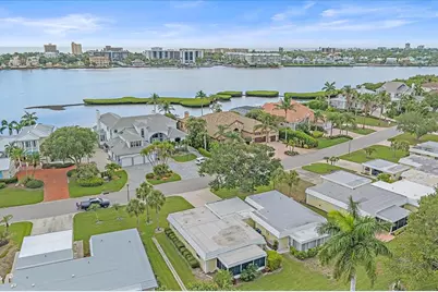 5865 Tidewood Avenue #8, Sarasota, FL 34231 - Photo 30