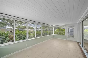 5865 Tidewood Ave, Sarasota, FL 34231 - Photo 24