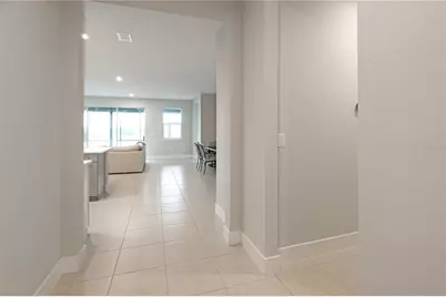 17982 Grand Prosperity Drive, Venice, FL 34293 - Photo 4