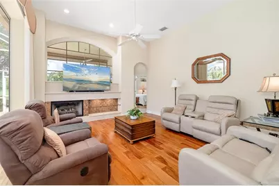 2528 Tom Morris Drive, Sarasota, FL 34240 - Photo 18