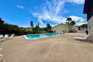 2612 Hidden Lake Dr N, Sarasota, FL 34237 - Photo 24