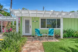 1603 Gulf Dr N, Bradenton Beach, FL 34217 - Photo 2