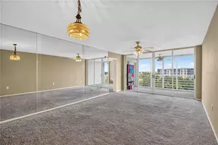4550 Pinebrook Cir, Bradenton, FL 34209 - Photo 6