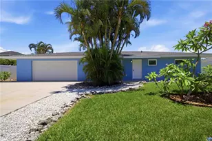 908 24th Ave W, Palmetto, FL 34221 - Photo 1