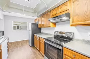 802 Buttonwood Dr, Bradenton, FL 34208 - Photo 10