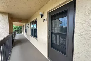 625 30th Ave W, Bradenton, FL 34205 - Photo 2