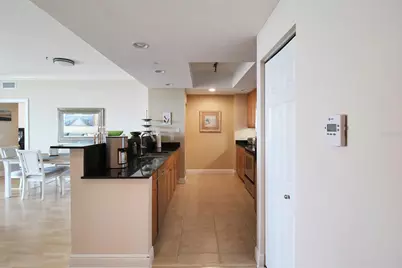 800 N Tamiami Trail #806, Sarasota, FL 34236 - Photo 4