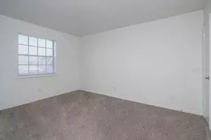 205 Pompano Dr SE, Saint Petersburg, FL 33705 - Photo 14