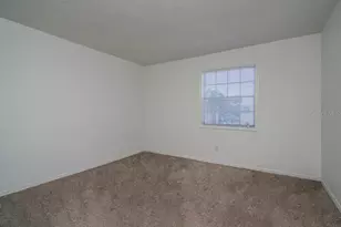 205 Pompano Dr SE, Saint Petersburg, FL 33705 - Photo 12