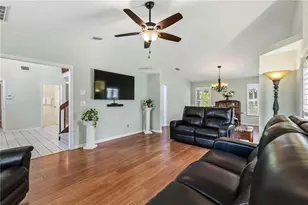 9308 65th Ave E, Bradenton, FL 34202 - Photo 10