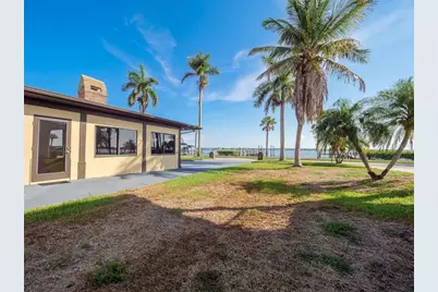 2410 Riverside Drive E, Bradenton, FL 34208 - Photo 62