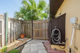 2410 Riverside Dr E, Bradenton, FL 34208 - Photo 52