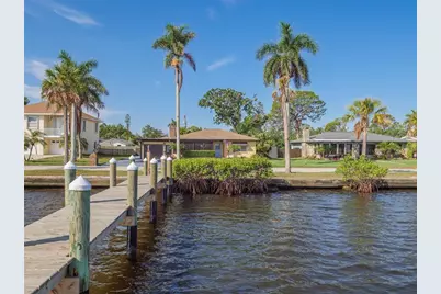 2410 Riverside Drive E, Bradenton, FL 34208 - Photo 6