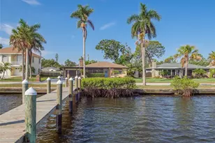 2410 Riverside Dr E, Bradenton, FL 34208 - Photo 6