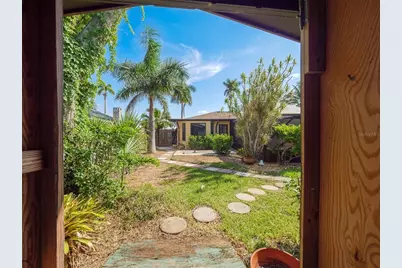 2410 Riverside Drive E, Bradenton, FL 34208 - Photo 50
