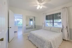 2410 Riverside Dr E, Bradenton, FL 34208 - Photo 6