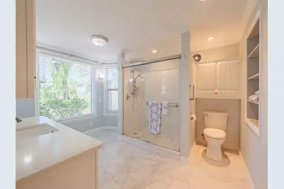 2410 Riverside Drive E, Bradenton, FL 34208 - Photo 22