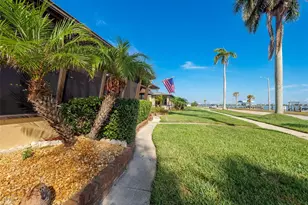 2410 Riverside Dr E, Bradenton, FL 34208 - Photo 58