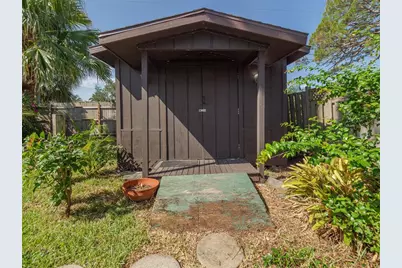 2410 Riverside Drive E, Bradenton, FL 34208 - Photo 48