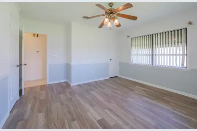 2410 Riverside Drive E, Bradenton, FL 34208 - Photo 28