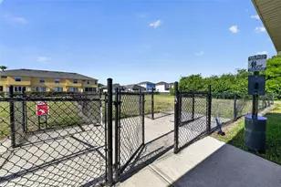 1717 Trailwater St, Ruskin, FL 33570 - Photo 42