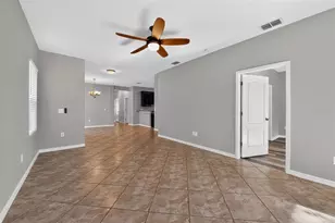 1717 Trailwater St, Ruskin, FL 33570 - Photo 10