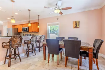 2920 Edgewood Lane, Sarasota, FL 34231 - Photo 4