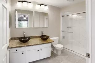 947 Sunridge Way, Sarasota, FL 34234 - Photo 16
