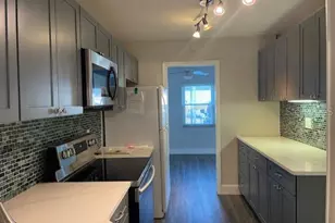 270 Santa Maria St, Venice, FL 34285 - Photo 6