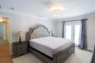 691 Russell St, Longboat Key, FL 34228 - Photo 20