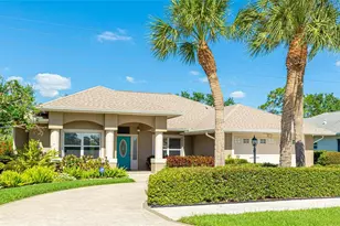 534 Oak Bay Dr, Osprey, FL 34229 - Photo 2